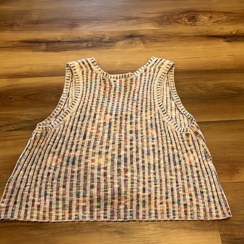 Universal Threads Sweater - Picture 2 of 2